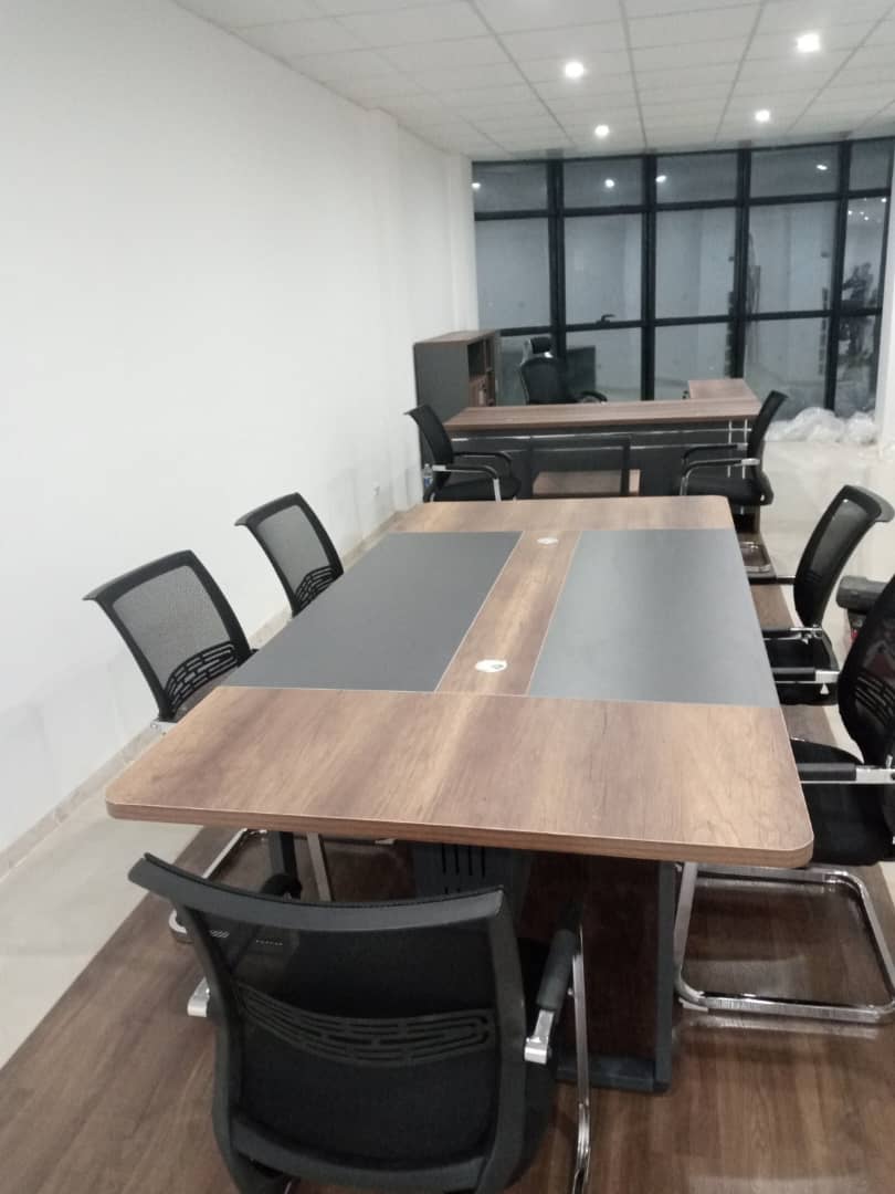 Table de réunion